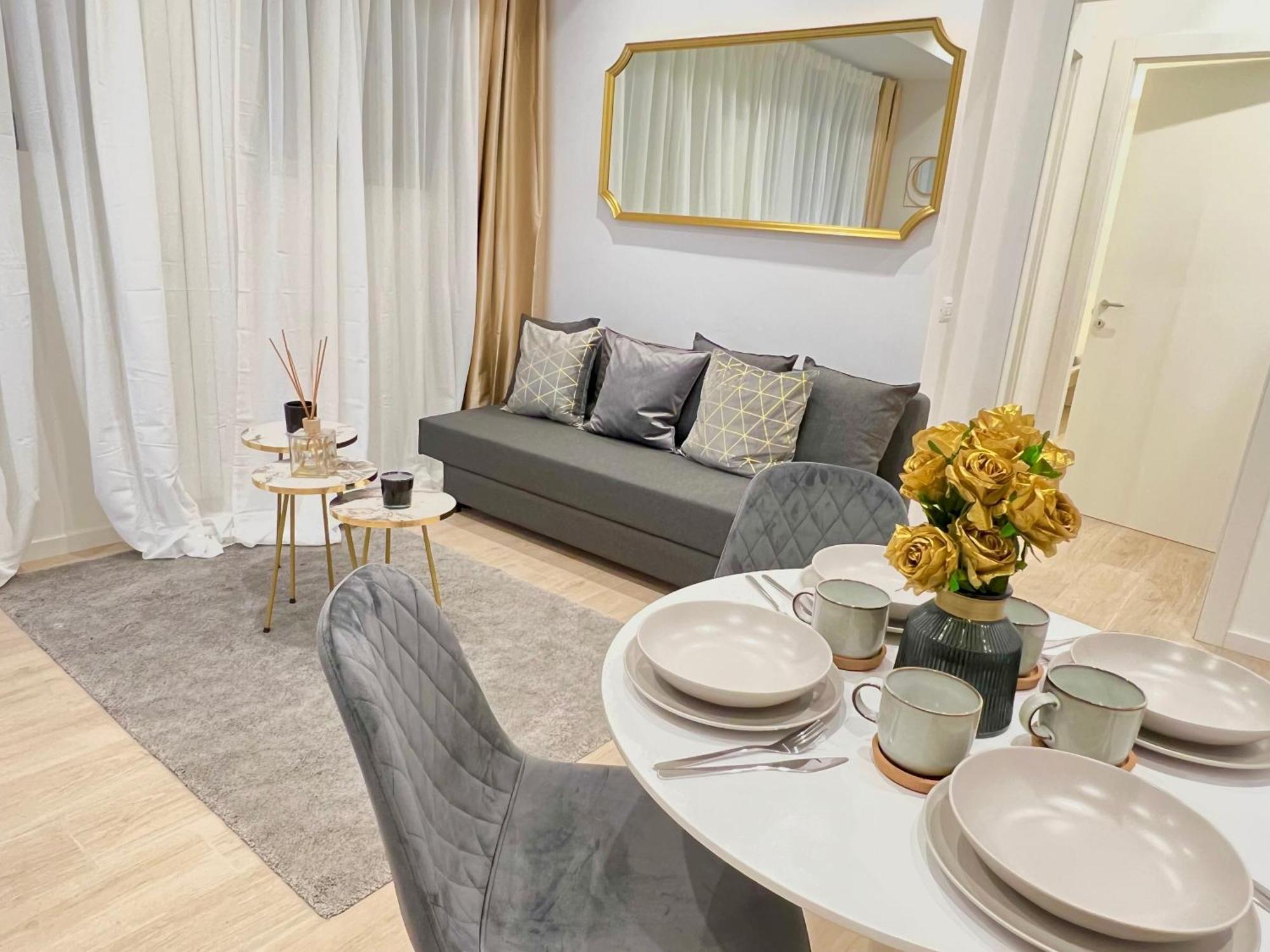 The Boutique Houses - Hebrew Quarter Milano Eksteriør billede